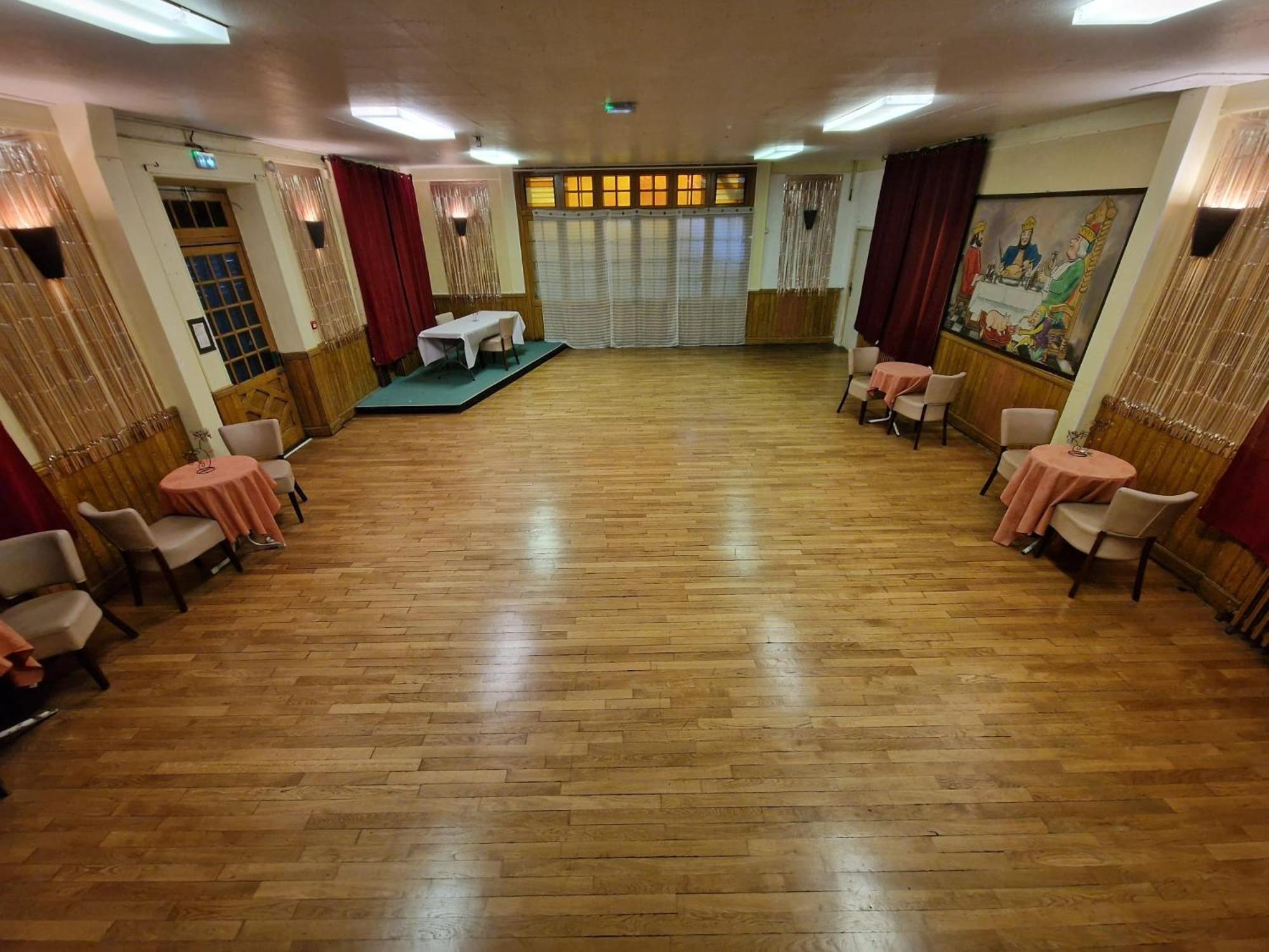 Aux Trois Rois Hotel Pont-Sur-Yonne Buitenkant foto