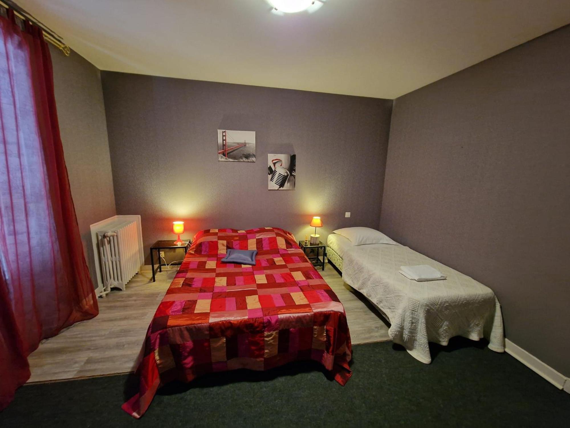Aux Trois Rois Hotel Pont-Sur-Yonne Buitenkant foto