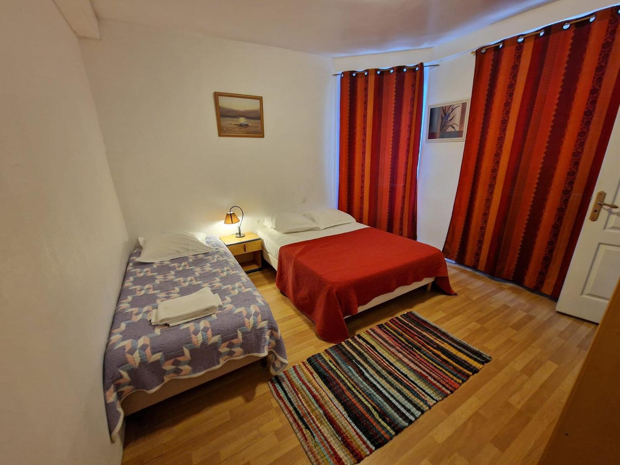 Aux Trois Rois Hotel Pont-Sur-Yonne Buitenkant foto
